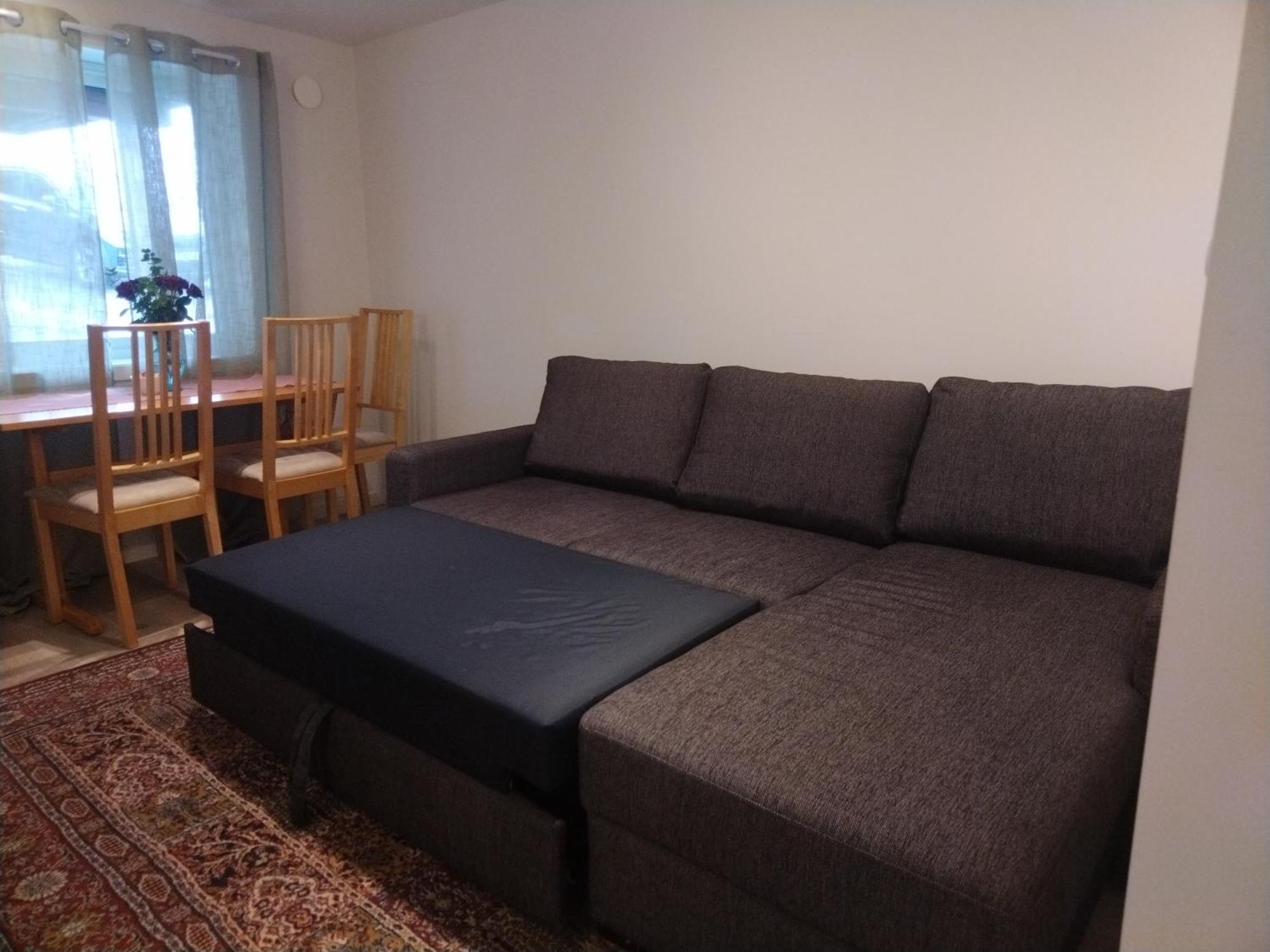 Kjellerleilighet I Fana Til Leie-Med Gratis Parkering Og Mange Kollektiv Reisemuligheter Bergen Extérieur photo